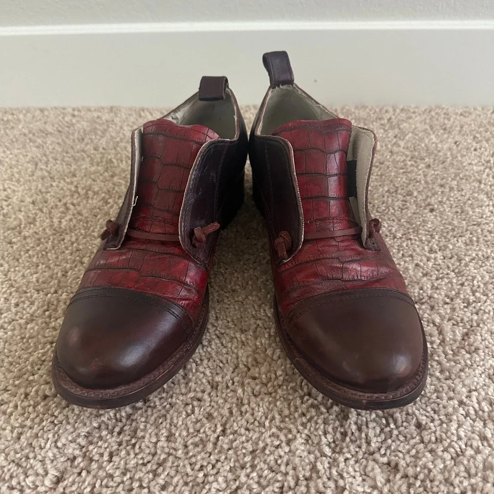 Freebird by Steven Mabel Oxford Shoes Womens 10 Wine Red Croc Embossed Leather